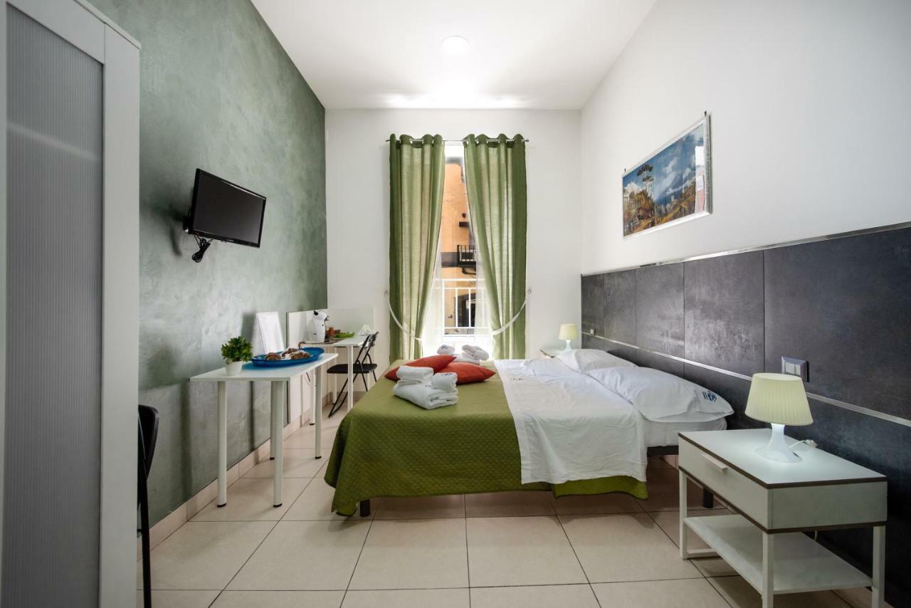 Napoli 2 Affittacamere Exteriör bild